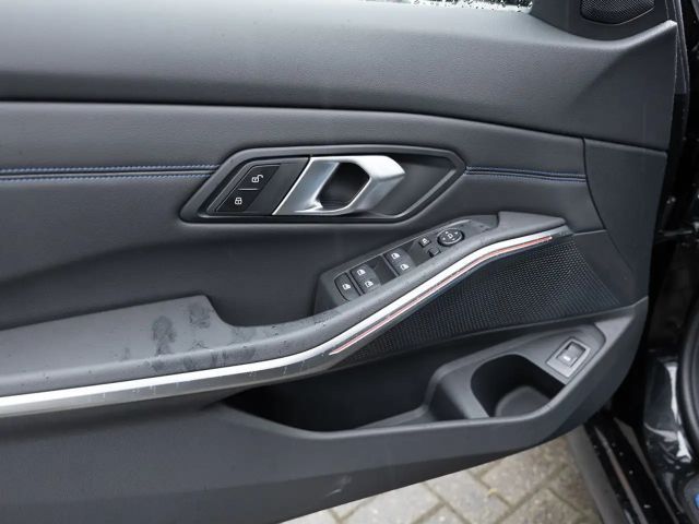 BMW 320 320d M-Sport Touring