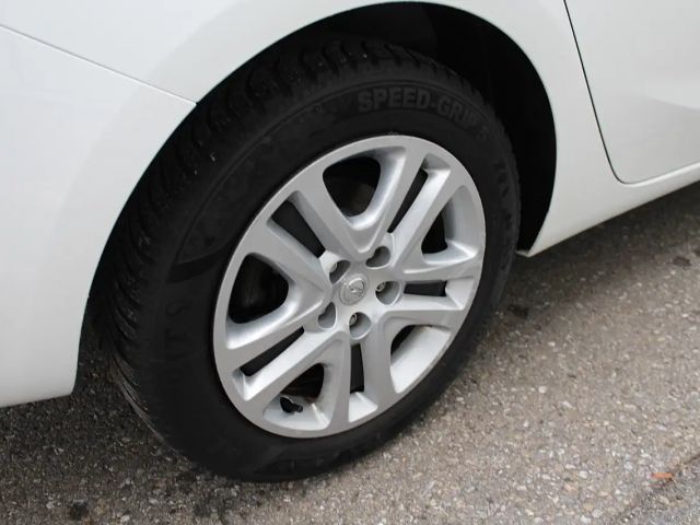 Opel Astra Edition Sports Tourer Turbo