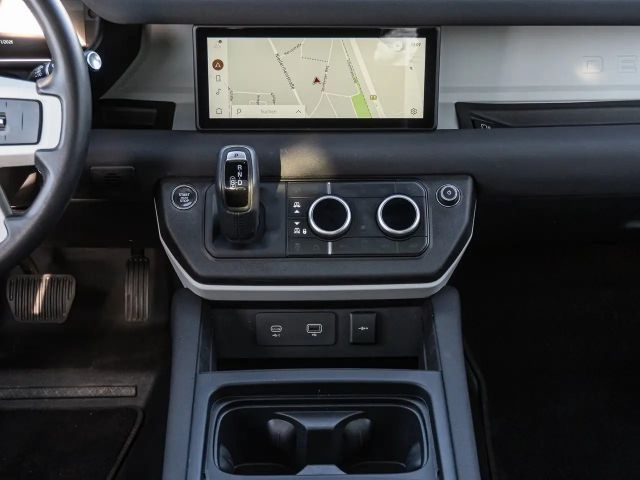 Land Rover Defender 3.0 110 D200 Dynamic SE