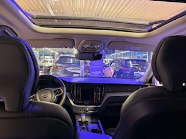 Volvo XC60 AWD Dark Plus T6