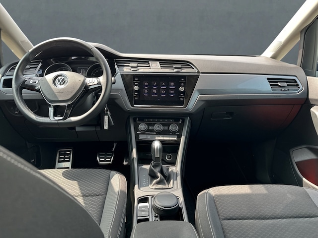 Volkswagen Touran 1.5 TSI DSG