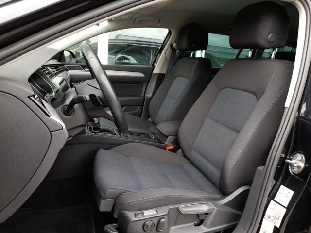 Volkswagen Passat DSG GTE Variant