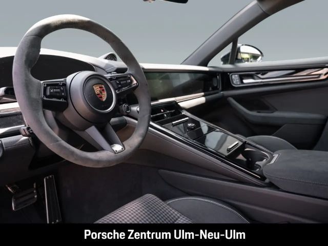 Porsche Panamera 4 E-Hybrid