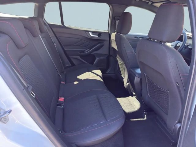 Ford Focus EcoBoost ST Line Wagon