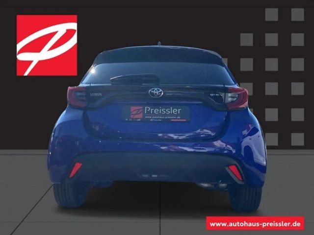 Toyota Yaris Hatchback Hybride Team D