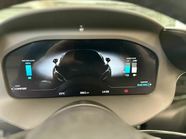 McLaren Artura Spider