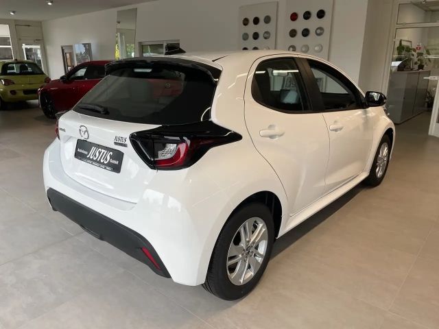 Mazda 2 Hybrid 1.5L Hybrid VVT-i 116 Center-Line