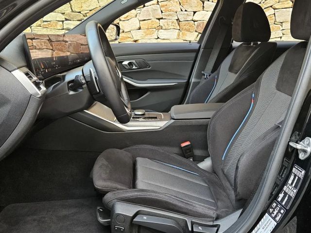 BMW 330 330i Touring xDrive