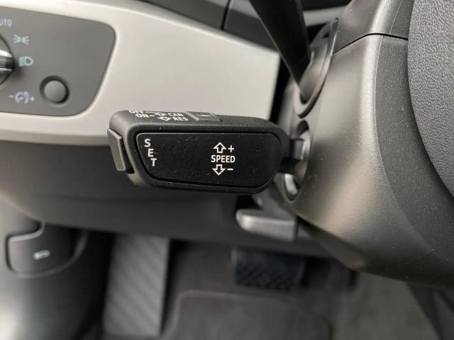 Audi A4 35 TFSI Avant S-Tronic