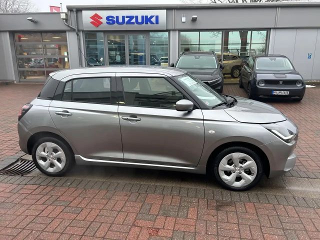 Suzuki Swift Club Hybrid