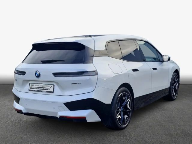 BMW iX xDrive40
