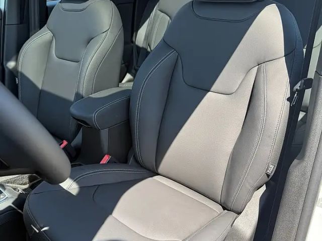 Jeep Renegade Hybrid Summit