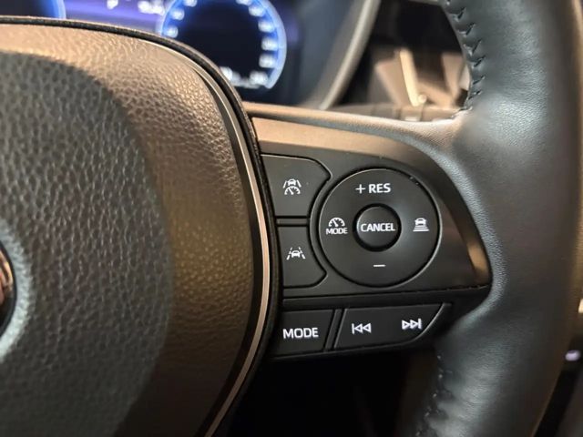 Toyota Corolla Cross Hybride Team D