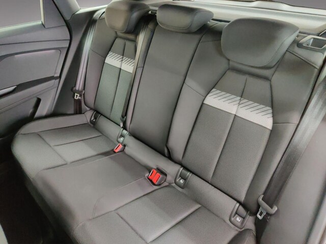 Audi Q4 e-tron SUV 45 e-tron Audi Q4 e-tron