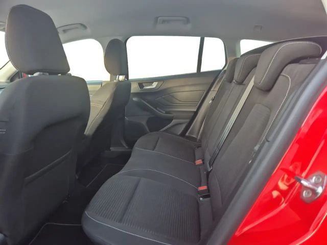 Ford Focus Titanium Wagon