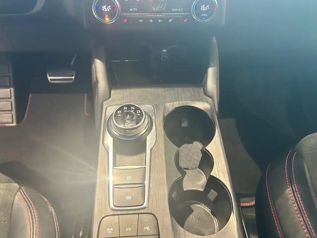 Ford Kuga Plug in Hybrid ST Line X