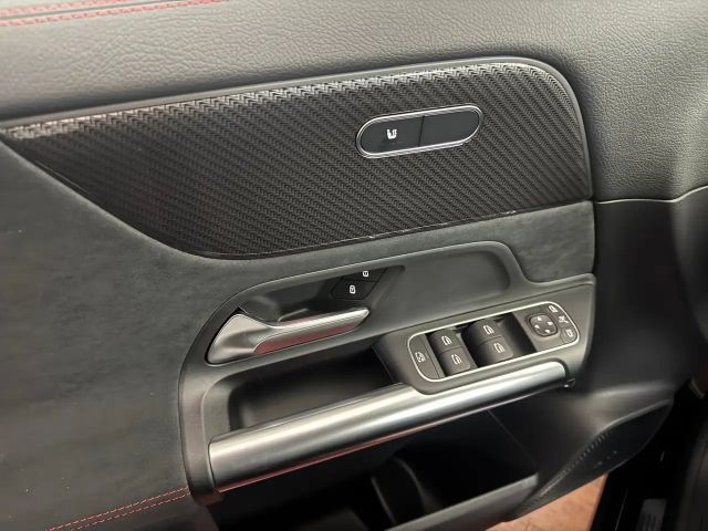 Mercedes-Benz GLA 200 4MATIC GLA 200 d