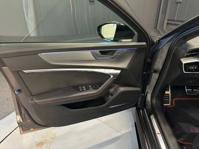 Audi RS6 4.0 TFSI Avant Quattro