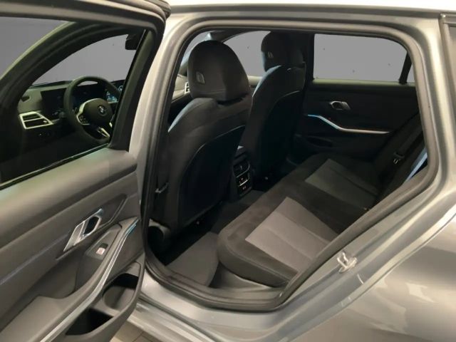 BMW 330 330e M-Sport Touring