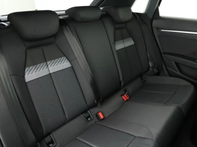 Audi A3 35 TFSI S-Tronic Sedan