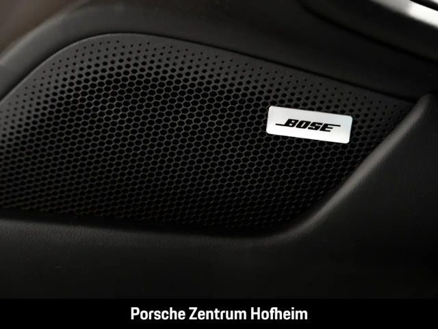 Porsche Taycan 4 Cross Turismo