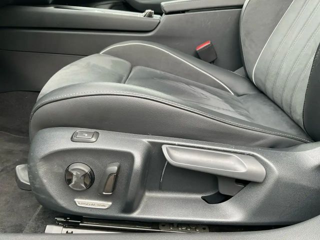 Volkswagen Passat 2.0 TDI Business DSG Variant