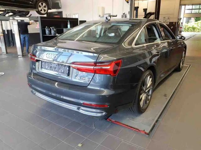 Audi A6 Quattro Sedan