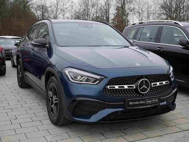 Mercedes-Benz GLA 250 AMG Line