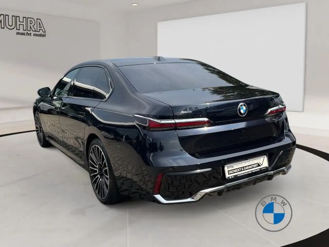 BMW 740 740d M-Sport Sedan xDrive