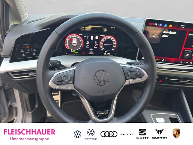 Volkswagen Golf 1.5 eTSI DSG Golf VIII