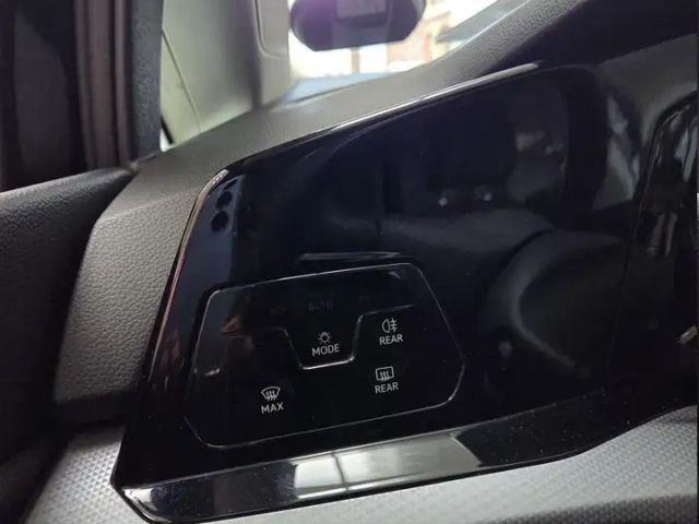 Volkswagen Golf 1.5 TSI Golf VIII