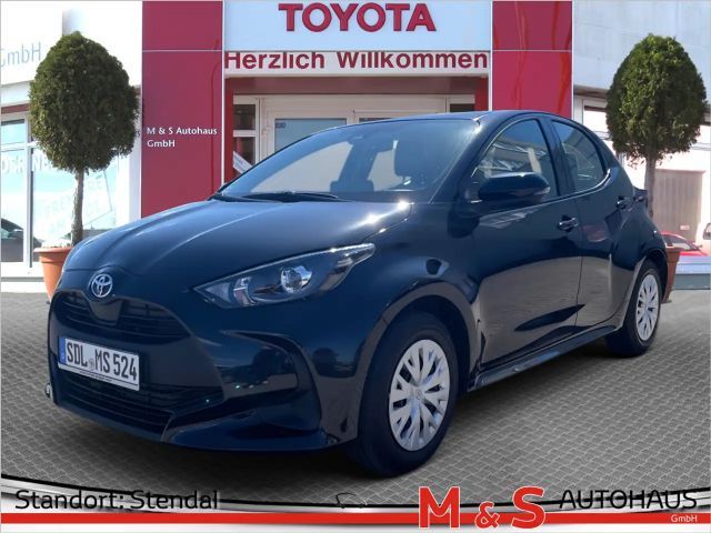 Toyota Yaris 1.0 VVT-i Basis