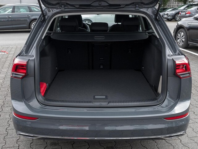 Volkswagen Golf 2.0 TDI DSG Style Variant