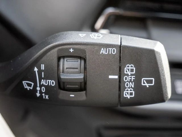 BMW 120 120i Sedan Sport Line