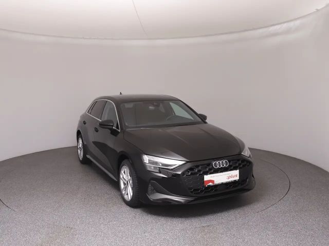 Audi A3 30 TFSI Sedan