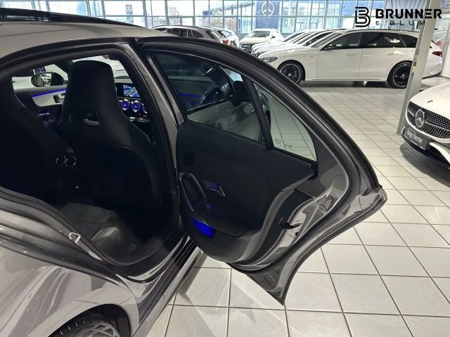 Mercedes-Benz A 250 4MATIC AMG Line