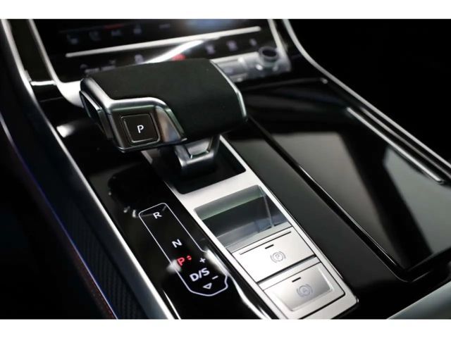 Audi RS Q8 Performance Quattro