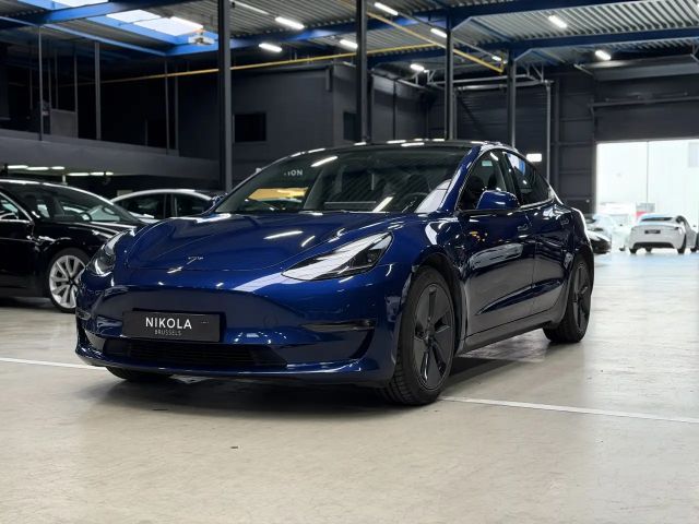 Tesla Model 3 AWD Long Range