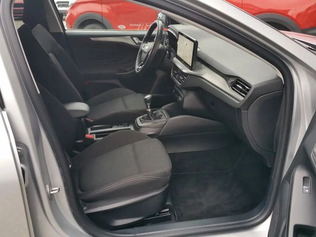 Ford Focus Titanium Wagon