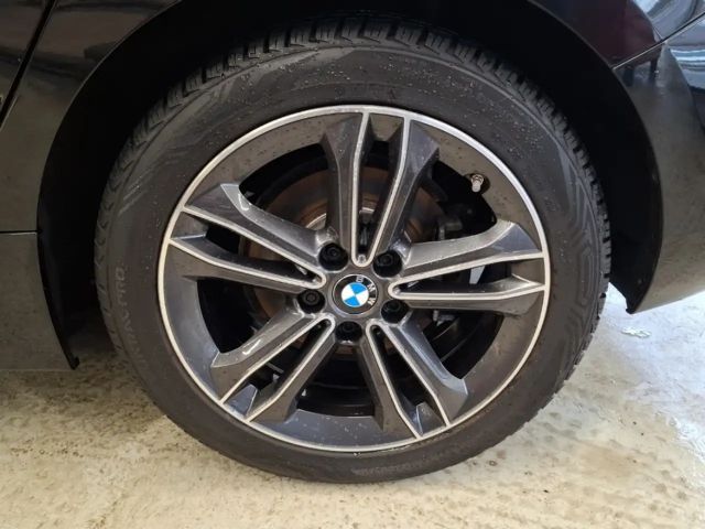 BMW 116 116i Sedan Sport Line