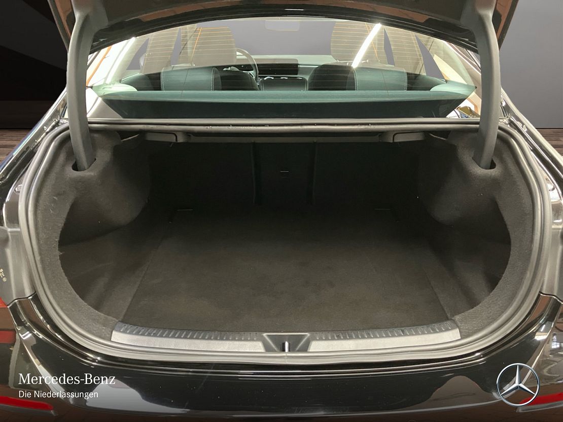 Mercedes-Benz A 180 A 180 d