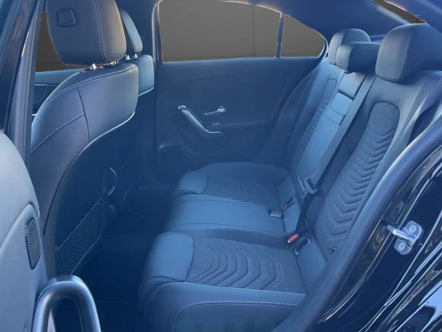 Mercedes-Benz A 200 Progressive