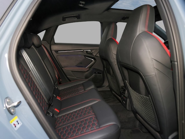 Audi RS3 Quattro S-Tronic Sedan