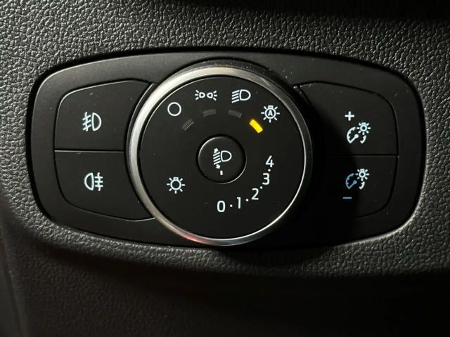 Ford Focus Cool & Connect