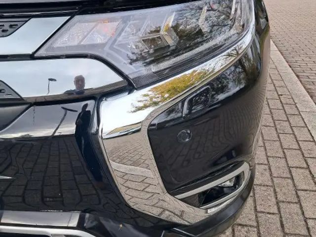 Mitsubishi Outlander 4WD MIVEC PHEV