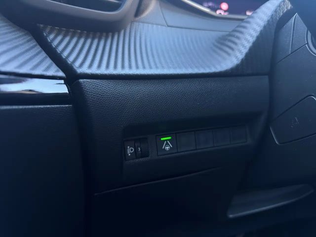 Peugeot 2008 Allure Pack EAT8 PureTech