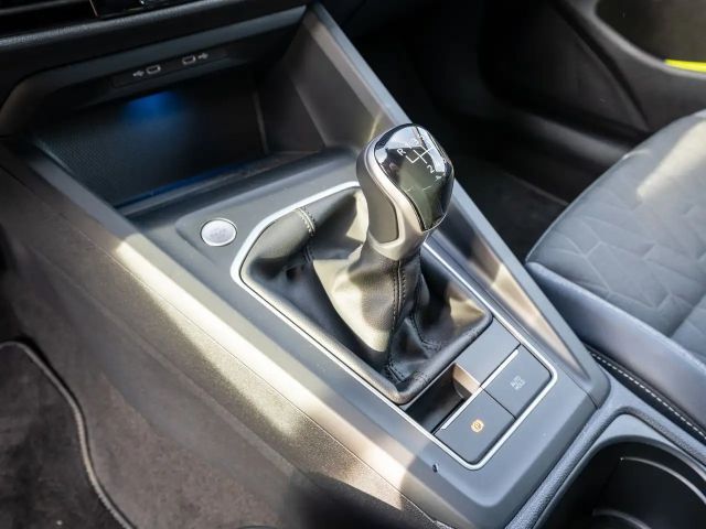 Volkswagen Golf 1.5 TSI Variant