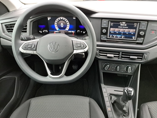 Volkswagen Polo Polo 1.0 APP PDC LED 3,99% GJ-REIF SHZ