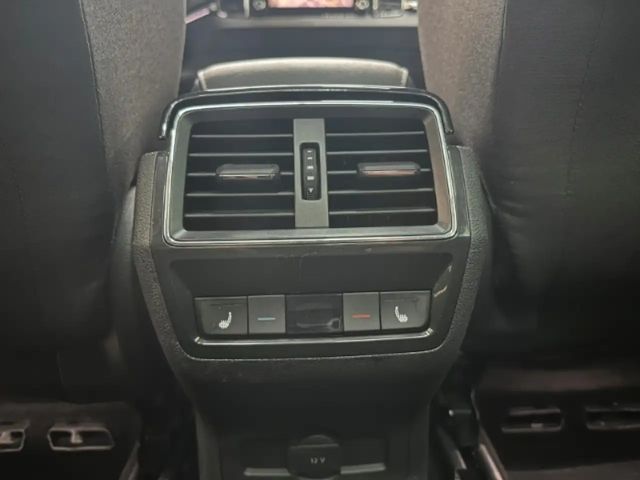 Skoda Karoq 1.5 TSI Tour