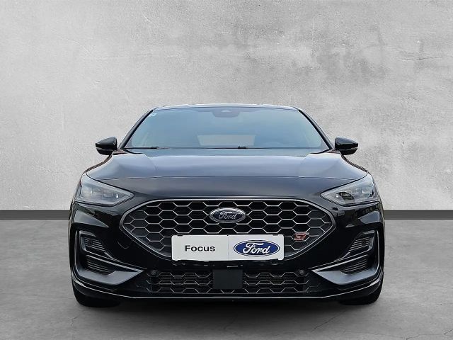 Ford Focus EcoBoost ST Line